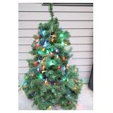 Holiday DeCor Christmas Rugs and Lighted 3-Foot Tree