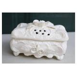 Vintage Trinket Boxes…"Queen
