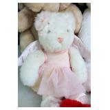 Holiday DeCor Valentines…Stuffies