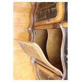 Beautiful Entry Entertaining Buffet Hand-Painted Cupboard…