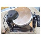 BELLA(?) ROTATING BELGIAN WAFFLE MAKER