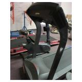 LIFE FITNESS TREADMILL
