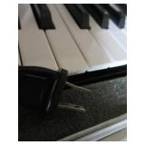 YAMAHA SYNTHESIZER WITH CASE