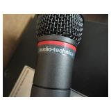 WIRELESS MICROPHONE SET UPS