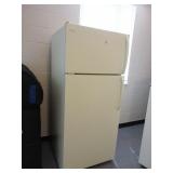 FRIGIDAIRE REFRIGERATOR FREEZER
