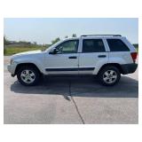 2006 Jeep Grand Cherokee Laredo - 4X4