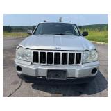 2006 Jeep Grand Cherokee Laredo - 4X4