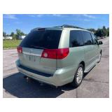 2008 Toyota Sienna XLE - 2 OWNERS