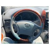 2008 Toyota Sienna XLE - 2 OWNERS