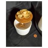 Set of 2 Ceramic Containers with Wooden Flower Lid