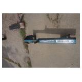 Kurt Moore Brand Model 34010 Mechanics Strut Compressor