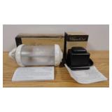 Set of Pampered Chef New Cookie Press & 1 X Pampered Chef Food Holder