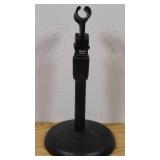 AKG SA 40 mic clip And Stand