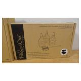 Pampered Chef Collection-3 Decorator Bottle Sets & 1 Hand Pie & Pocket Maker