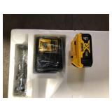 DEWALT 20V MAX Cordless 7-1/4 in. Sliding Miter Saw with (1) 20V Battery 4.0Ah   Customer Returns See Pictures