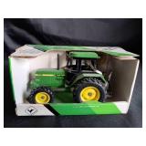 ERTL John Deere 3140 Utility Tractor 1/32 Scale NIB