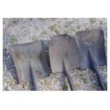 3 Shovels
