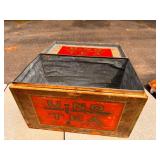 Uno Tea wood box with paper label - Japanese