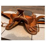 Western Saddlery Buckstitch Racing Saddle