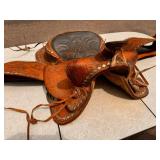 Western Saddlery Buckstitch Racing Saddle