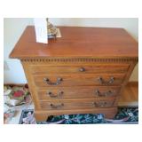 Vintage Wood 3-drawer night stand w...
