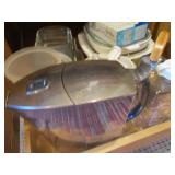 Corning Ware casserole dishes, glas...
