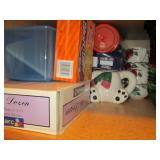 Content of 2-shelves containing a v...