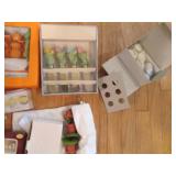 Storage tote containing place card ...