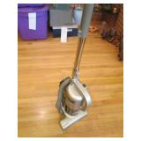 Shark Bayless stick vacuum cleaner...