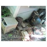 Covered Suncast hose reel with hose...