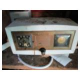 Vintage Ratheon radio...