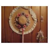 Floral picture, mirror and wall dec...