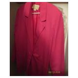 Womens dresses, suits and sport coa...
