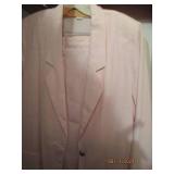 Womens dresses, suits and sport coa...