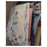 Womens clothing. Jeans, tops, leisu...