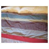 King size comforter and 4 pillows...