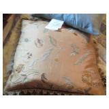 Kind size blanket, sheet, fitted sh...