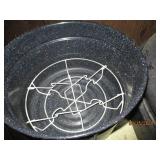 2 enamal pots and a roaster. Pots a...