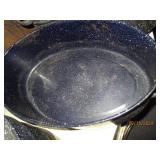 2 enamal pots and a roaster. Pots a...