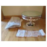 Cake plate with mirror top with han...