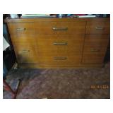 Vintage 5-drawer 2-door ladies dres...