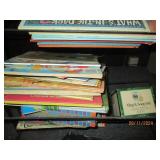 Vintage Metal freestanding book rac...