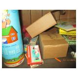 Variety of vintage card cames, Amer...