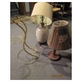 Pair of table lamps and gold tone w...