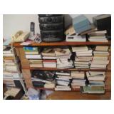 Contents of corner and wall decor a...