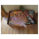 Spring/Easter box of decor...