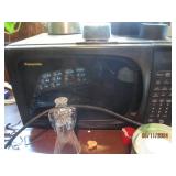 Corner content of lower level mudro...