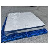 Molblly Pillow Top King Mattress - MRSP$ 1,000.00 - No Reserve