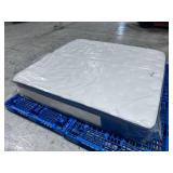 Molblly Pillow Top King Mattress - MRSP$ 1,000.00 - No Reserve