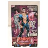 Invincible Volume Fourteen: The Viltrumite War Trade Paperback